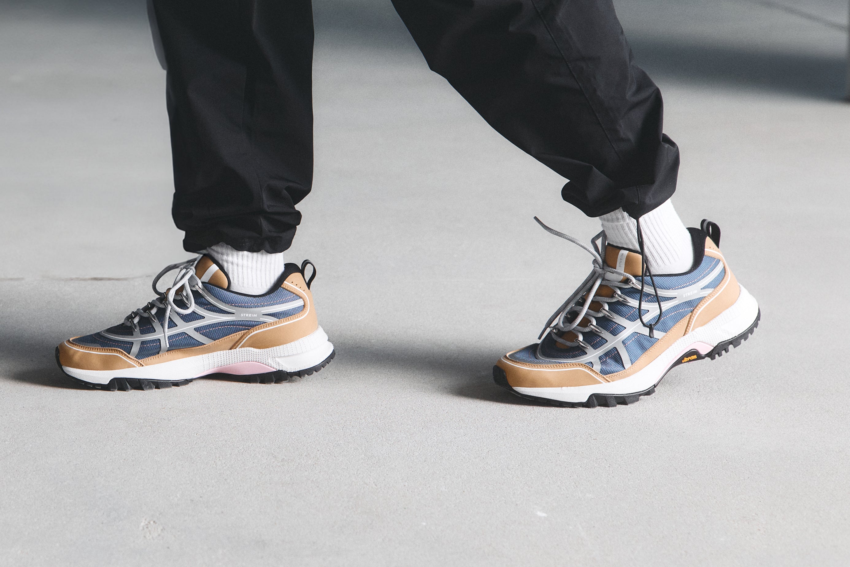 Kinetic Runner Metro Explorer Beige - STREIM