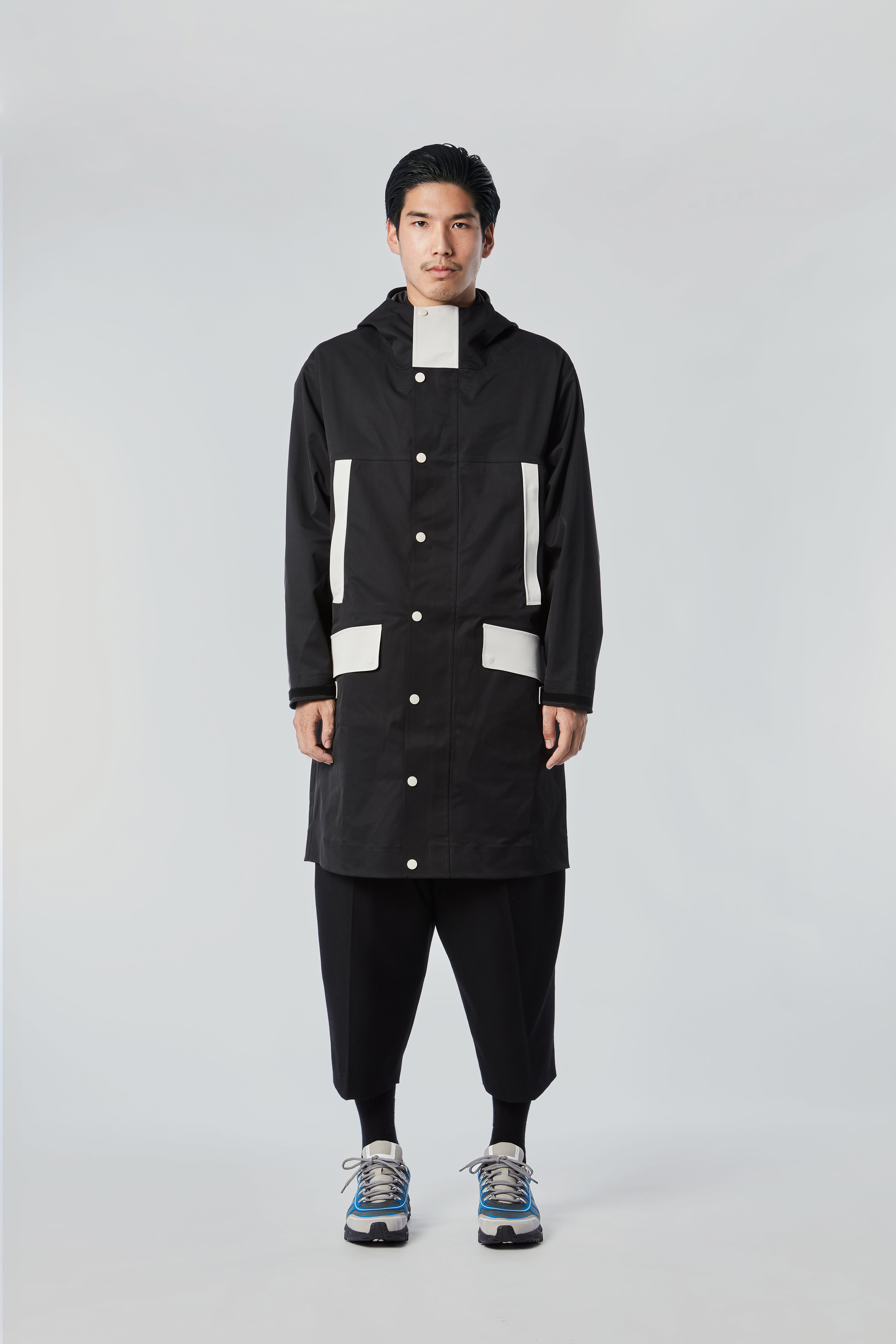 STREIM Rain Coat Black