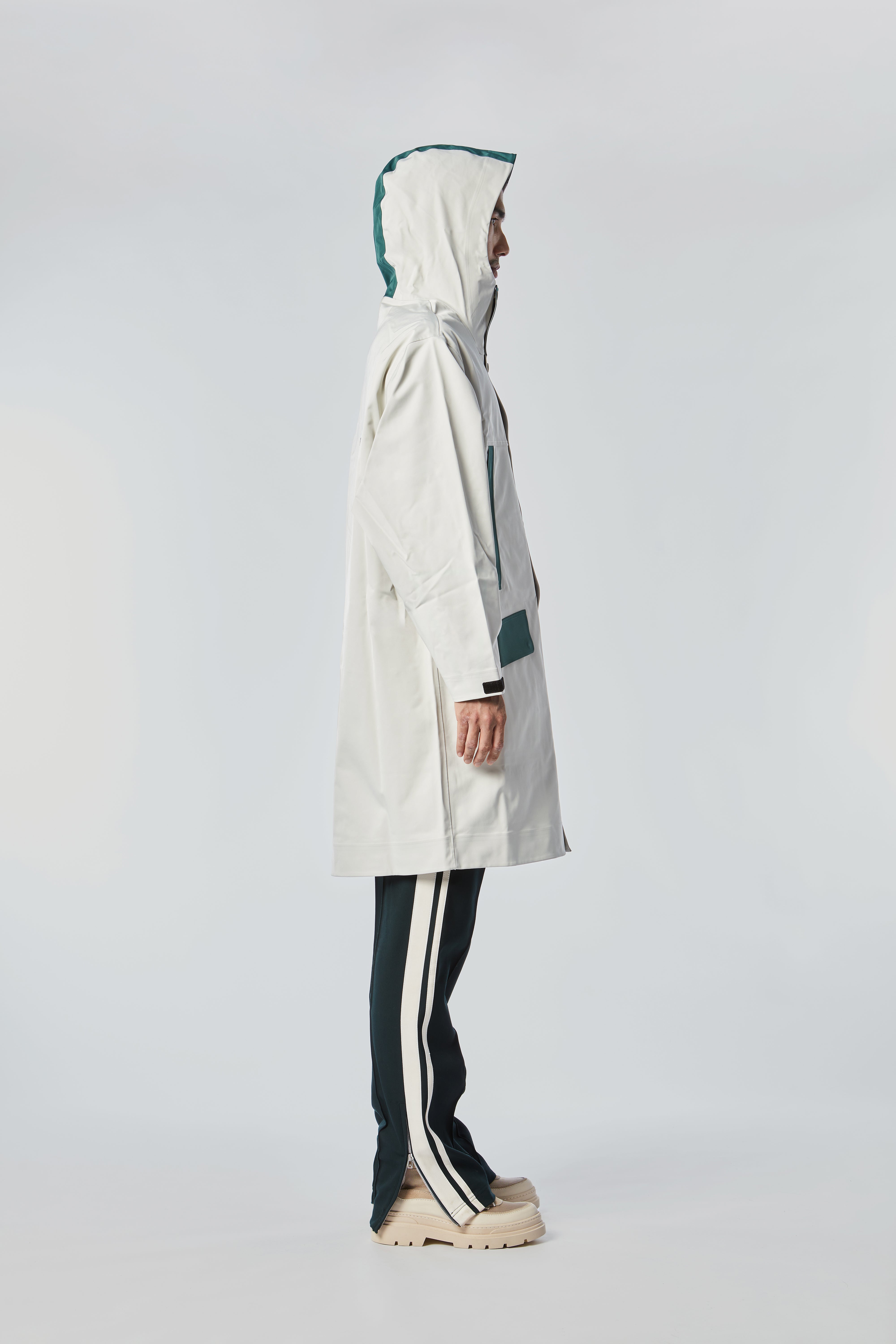 STREIM Rain Coat Off White